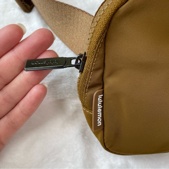 lululemon athletica Bags Nwt Lululemon Everywhere Belt Bag Burnt